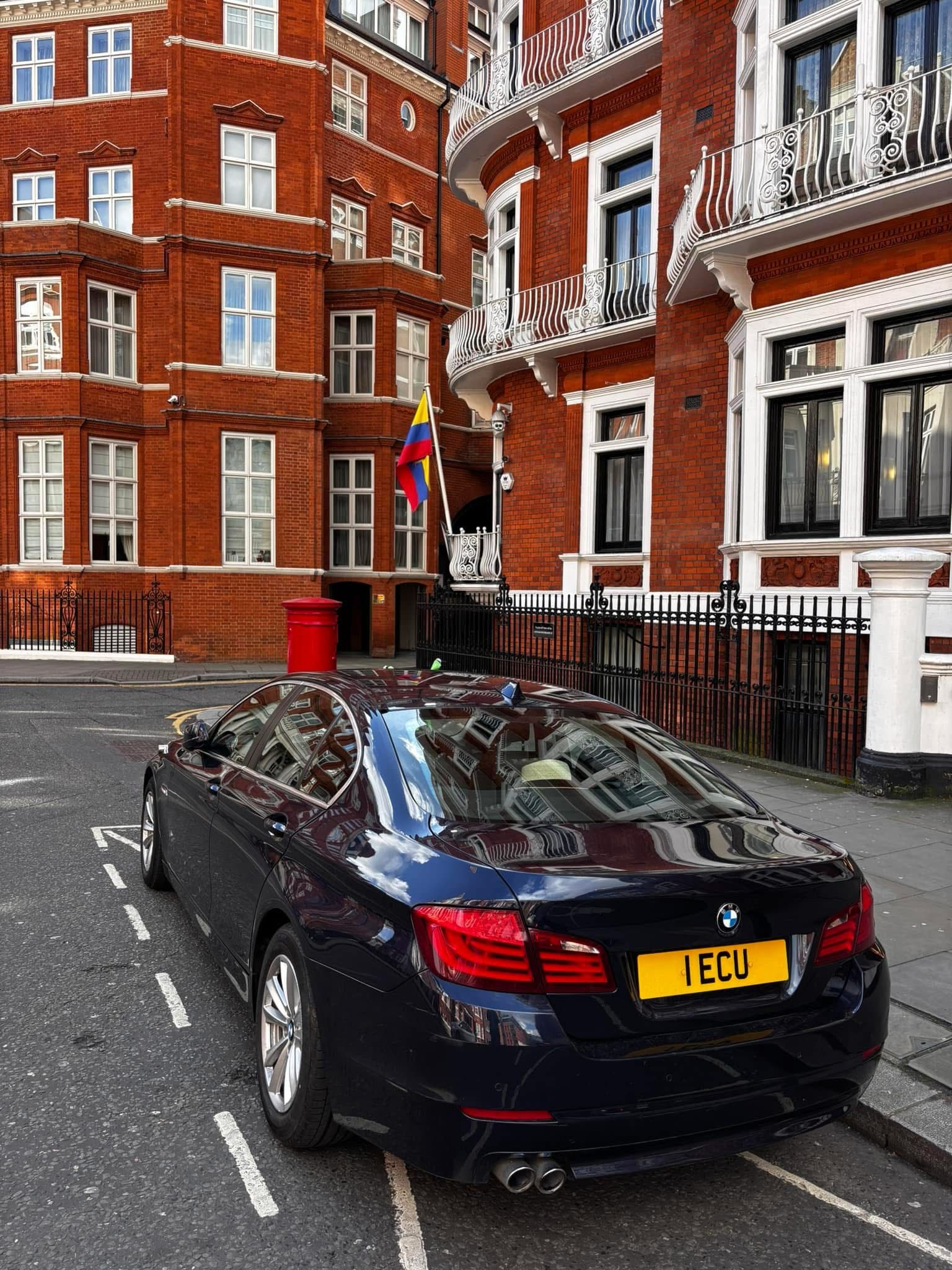 Embassy Diplomatic Flag UK Number Plate of Ecuador - 1 ECU