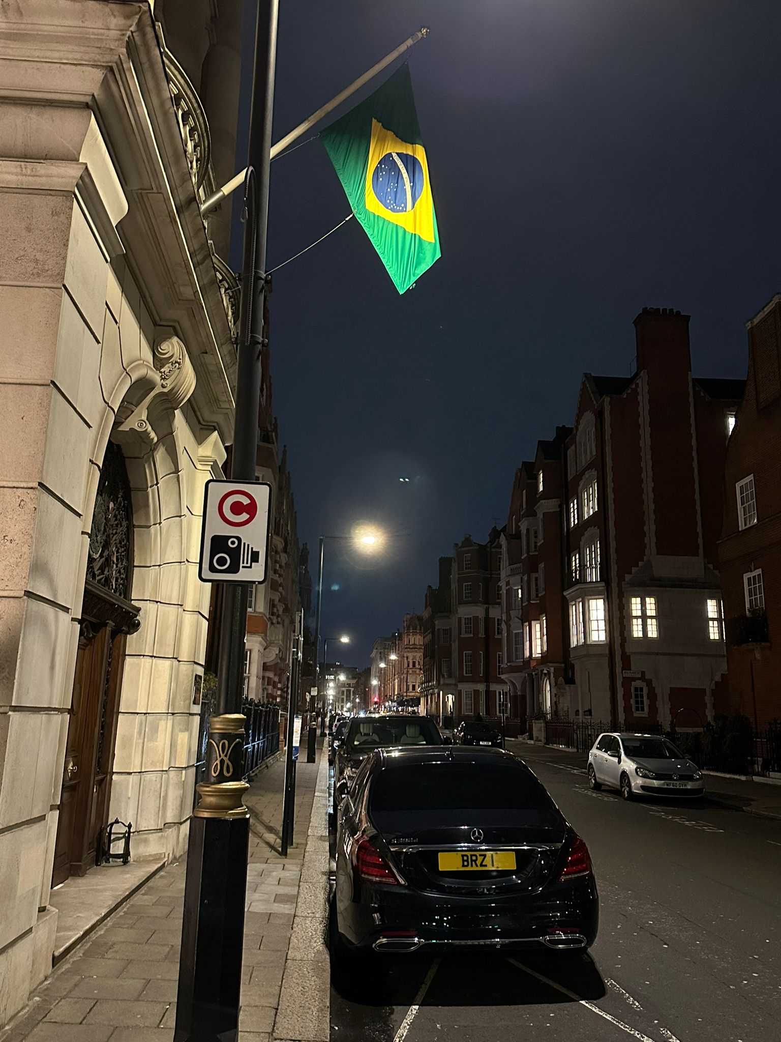 Embassy Diplomatic Flag UK Number Plate of Brazil - BRZ 1