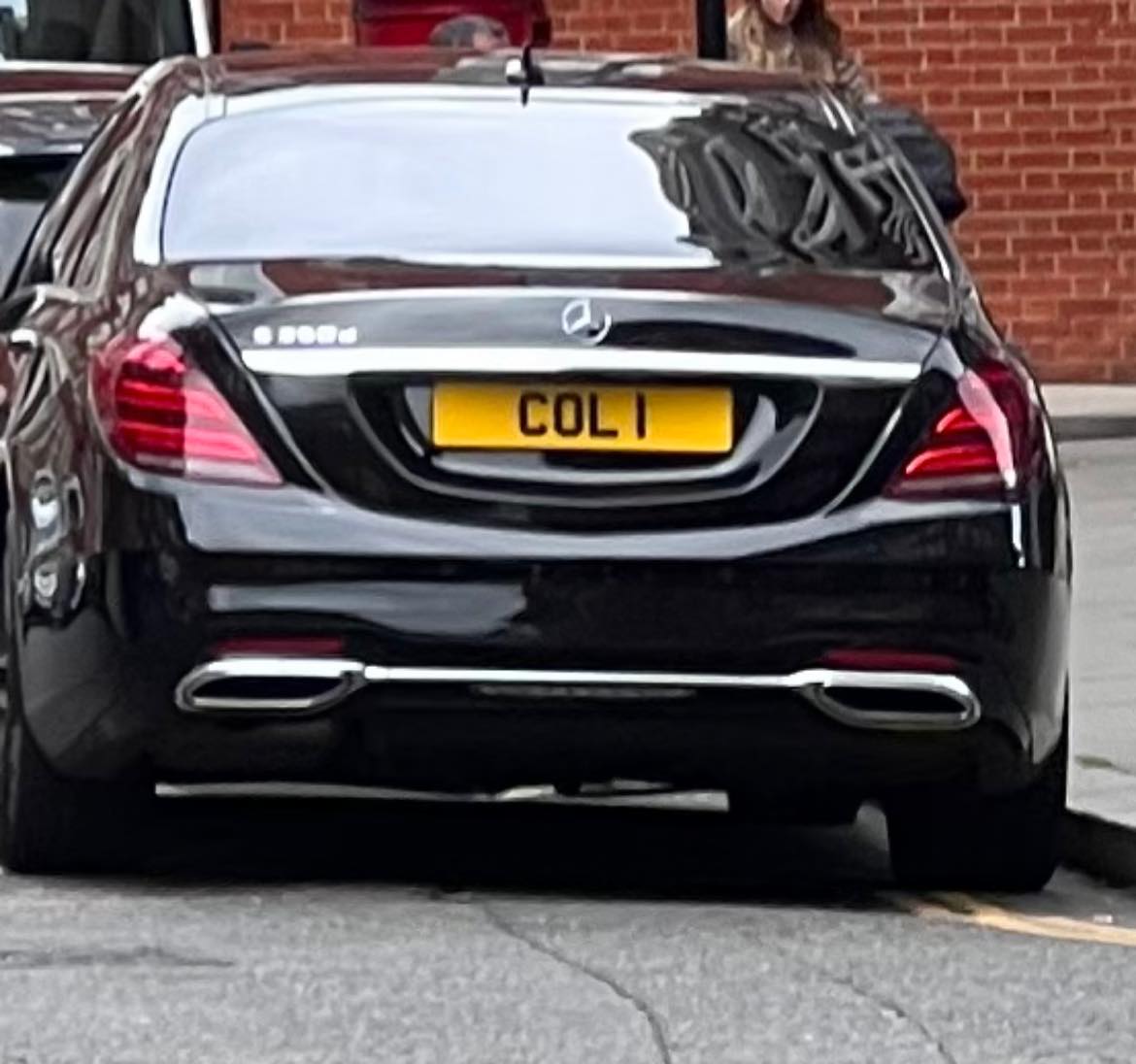 Embassy Diplomatic Flag UK Number Plate of Colombia - COL 1