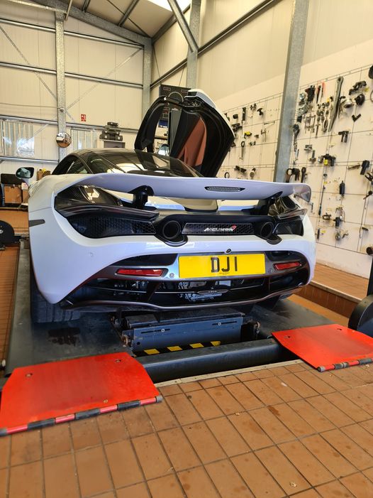 UK Number Plate DJ 1