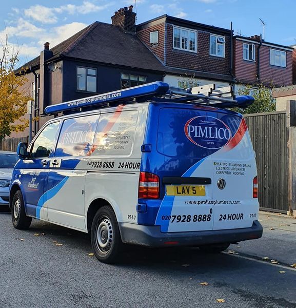 Pimlico Plumbers Number Plate LAV 5